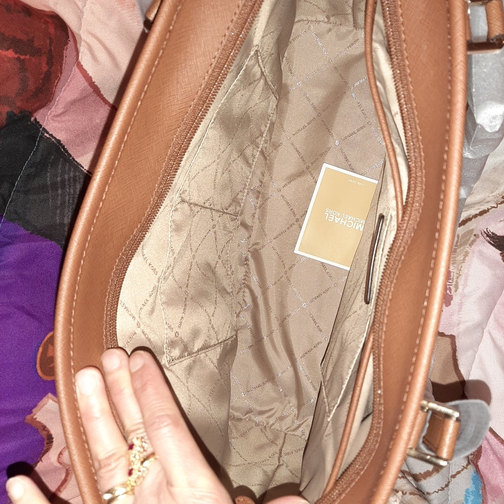 Purse - Picture 2 of 5